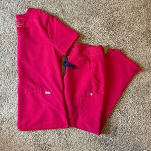 FIGS scrub set in Ultra Rose